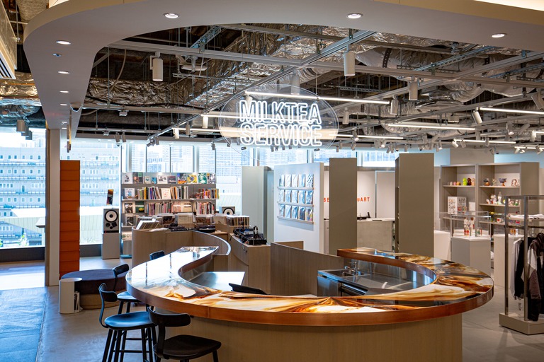 MILK TEA SERVICE　店頭写真